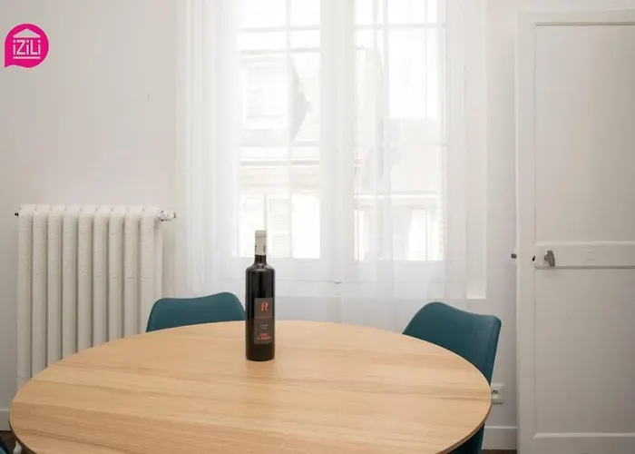 Le Karijini - Hyper Centre, * 普瓦捷